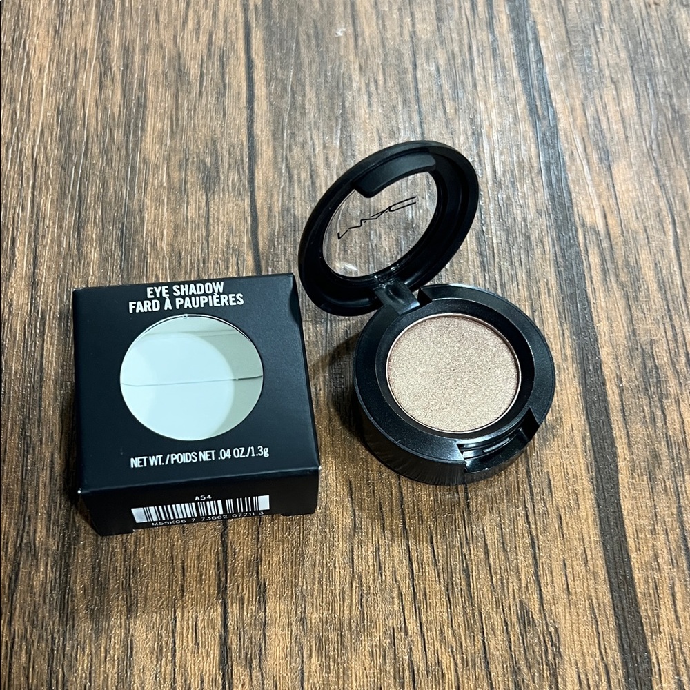 MAC Cosmetics Eyeshadow - Woodwinked